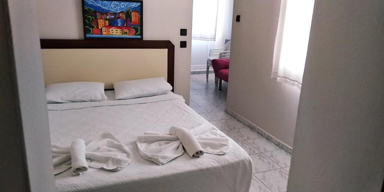 Ladies Beach Hotel クシャダス エクステリア 写真