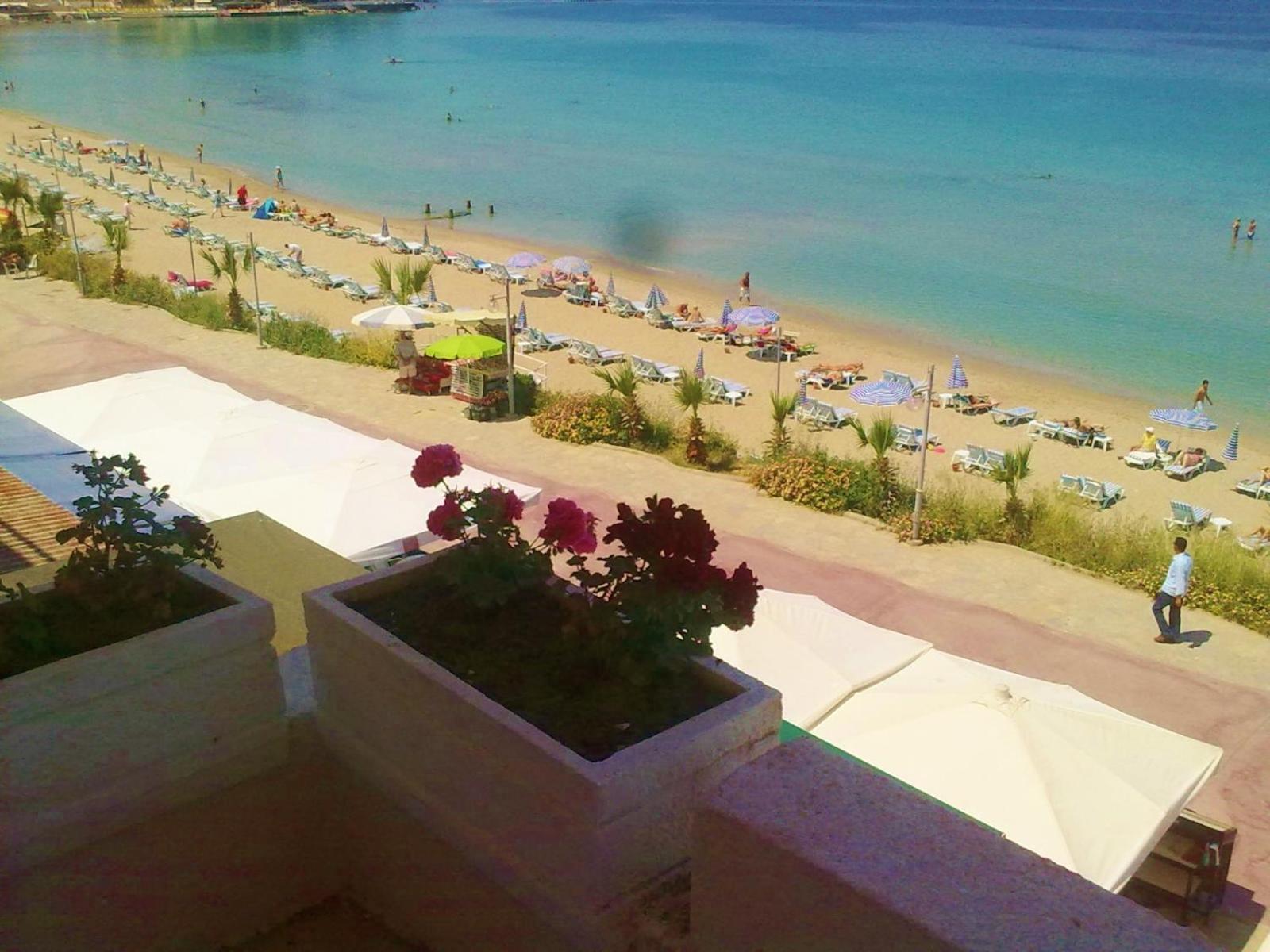 Ladies Beach Hotel クシャダス エクステリア 写真